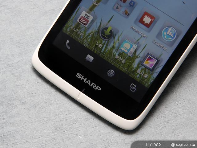 5吋雙卡、雙核心智慧手機首選 Sharp SH530U 5吋雙卡、雙核心智慧手機首選 Sharp SH530U