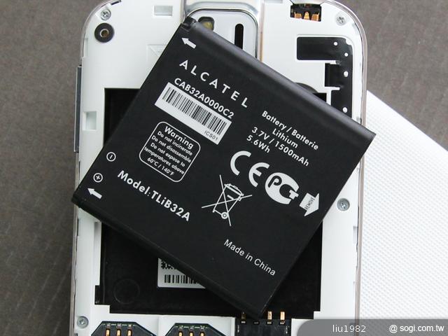 阿爾卡特雙卡雙待智慧機 Alcatel OT-991D 阿爾卡特雙卡雙待智慧機 Alcatel OT-991D