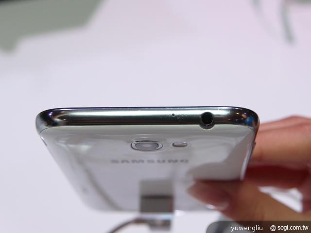 三星GALAXY Note 2跨界旗艦10月登台 功能搶先測【IFA 2012】 三星GALAXY Note 2跨界旗艦10月登台 功能搶先測【IFA 2012】