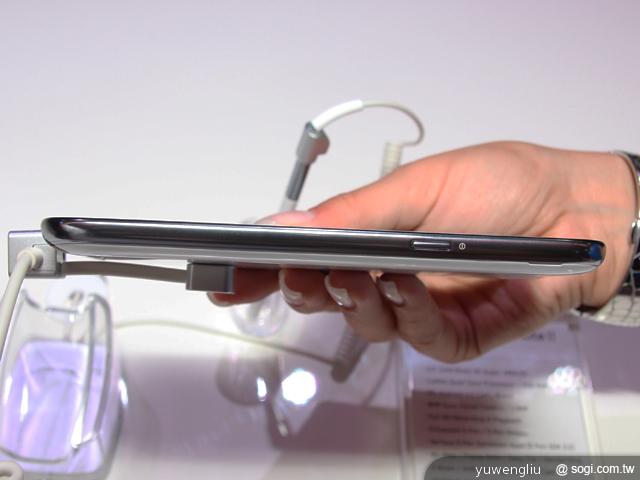 三星GALAXY Note 2跨界旗艦10月登台 功能搶先測【IFA 2012】 三星GALAXY Note 2跨界旗艦10月登台 功能搶先測【IFA 2012】