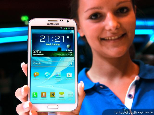 三星GALAXY Note 2跨界旗艦10月登台 功能搶先測【IFA 2012】 三星GALAXY Note 2跨界旗艦10月登台 功能搶先測【IFA 2012】