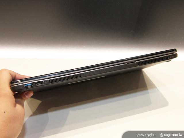 東芝推Win8滑蓋靓品U920t與安桌平板AT300、AT270【IFA 2012】 東芝推Win8滑蓋靓品U920t與安桌平板AT300、AT270【IFA 2012】