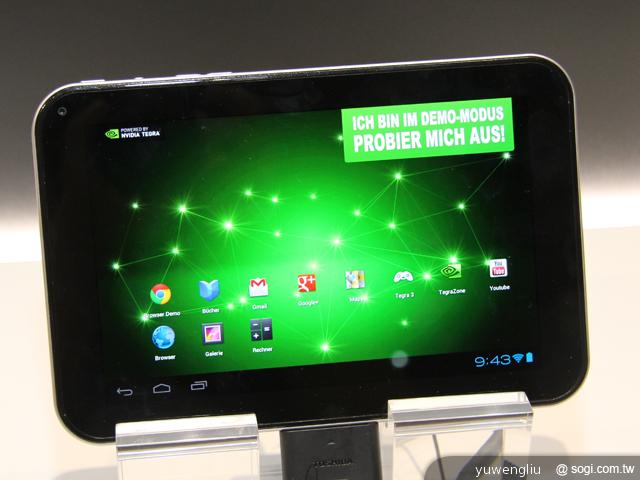 東芝推Win8滑蓋靓品U920t與安桌平板AT300、AT270【IFA 2012】 東芝推Win8滑蓋靓品U920t與安桌平板AT300、AT270【IFA 2012】