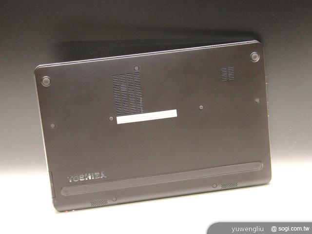 東芝推Win8滑蓋靓品U920t與安桌平板AT300、AT270【IFA 2012】 東芝推Win8滑蓋靓品U920t與安桌平板AT300、AT270【IFA 2012】