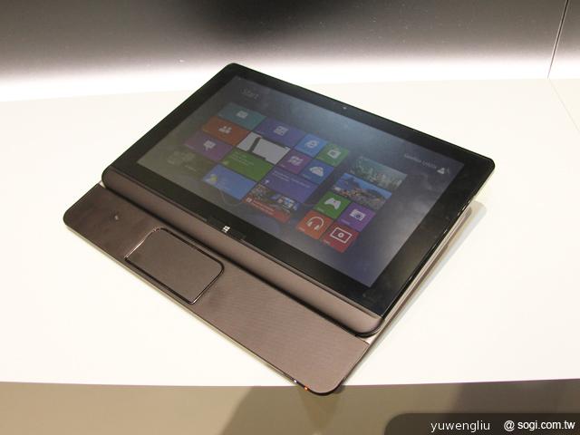 東芝推Win8滑蓋靓品U920t與安桌平板AT300、AT270【IFA 2012】 東芝推Win8滑蓋靓品U920t與安桌平板AT300、AT270【IFA 2012】