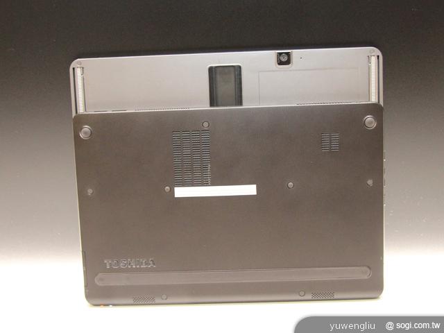 東芝推Win8滑蓋靓品U920t與安桌平板AT300、AT270【IFA 2012】 東芝推Win8滑蓋靓品U920t與安桌平板AT300、AT270【IFA 2012】