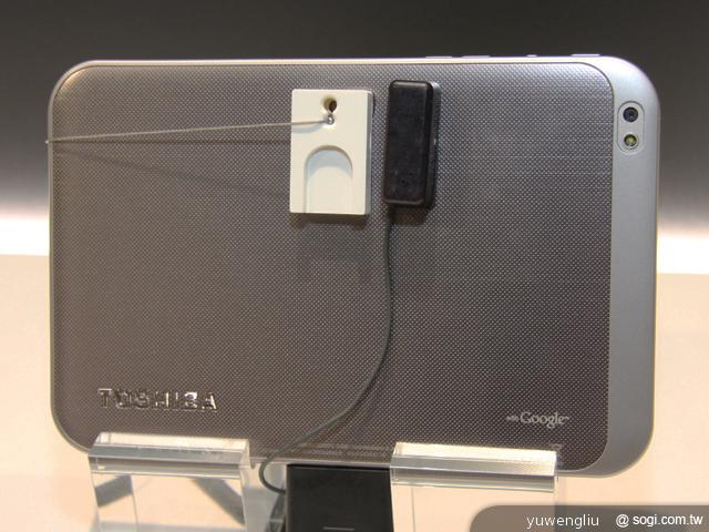 東芝推Win8滑蓋靓品U920t與安桌平板AT300、AT270【IFA 2012】 東芝推Win8滑蓋靓品U920t與安桌平板AT300、AT270【IFA 2012】