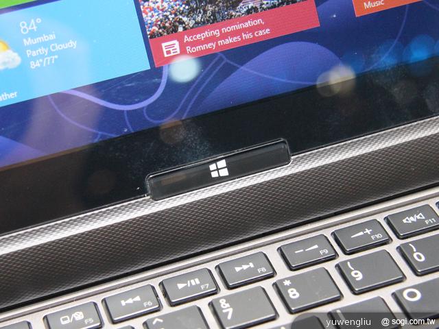 東芝推Win8滑蓋靓品U920t與安桌平板AT300、AT270【IFA 2012】 東芝推Win8滑蓋靓品U920t與安桌平板AT300、AT270【IFA 2012】