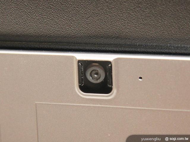 東芝推Win8滑蓋靓品U920t與安桌平板AT300、AT270【IFA 2012】 東芝推Win8滑蓋靓品U920t與安桌平板AT300、AT270【IFA 2012】