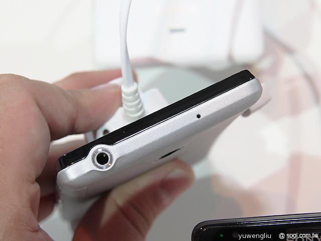 Sony手機、平板新機齊發 Xperia TX 十月登台【IFA 2012】 Sony手機、平板新機齊發 Xperia TX 十月登台【IFA 2012】