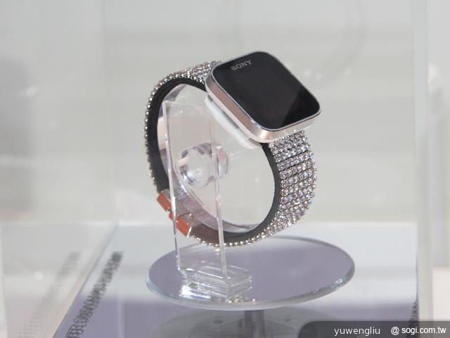 Sony手機、平板新機齊發 Xperia TX 十月登台【IFA 2012】 Sony手機、平板新機齊發 Xperia TX 十月登台【IFA 2012】