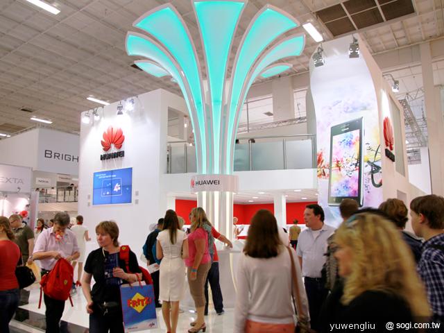 華為Ascend D1 Quad XL四核旗艦 效能實測好強悍【IFA 2012】 華為Ascend D1 Quad XL四核旗艦 效能實測好強悍【IFA 2012】