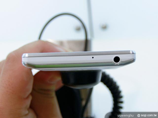 4.7吋中階新秀LG Optimus L9 德國實測【IFA 2012】 4.7吋中階新秀LG Optimus L9 德國實測【IFA 2012】