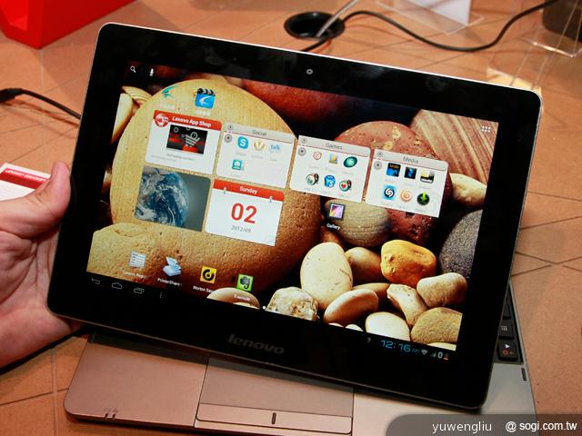 聯想展出IdeaTab安卓平板新品、Win8筆電Yoga【IFA 2012】 聯想展出IdeaTab安卓平板新品、Win8筆電Yoga【IFA 2012】