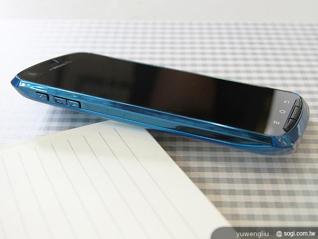 Fujitsu ARROWS X F-10D疾速四核防水智慧機 Fujitsu ARROWS X F-10D疾速四核防水智慧機