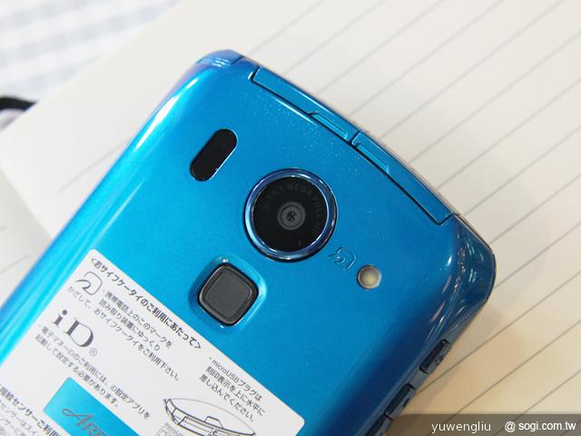 Fujitsu ARROWS X F-10D疾速四核防水智慧機 Fujitsu ARROWS X F-10D疾速四核防水智慧機