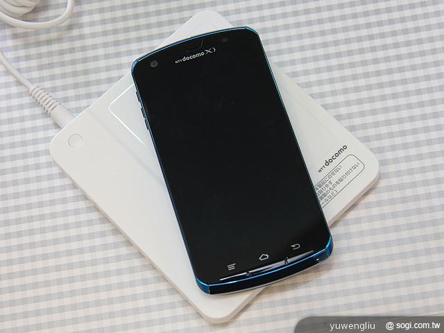 Fujitsu ARROWS X F-10D疾速四核防水智慧機 Fujitsu ARROWS X F-10D疾速四核防水智慧機