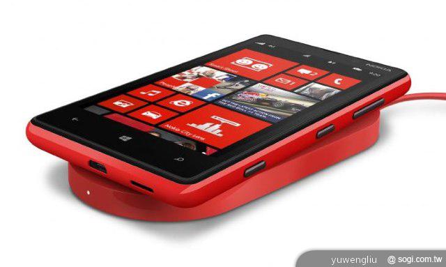 諾基亞Lumia 920、820微軟新機發表 年底前上市 諾基亞Lumia 920、820微軟新機發表 年底前上市