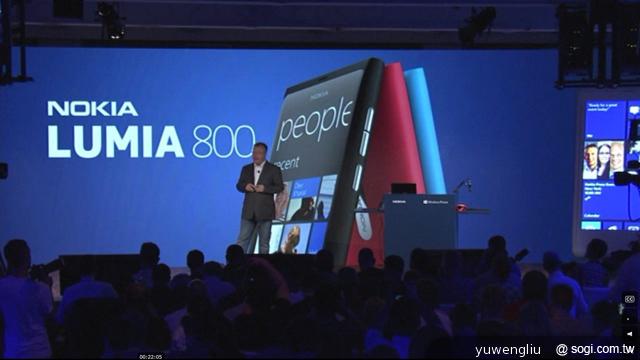 諾基亞Lumia 920、820微軟新機發表 年底前上市 諾基亞Lumia 920、820微軟新機發表 年底前上市