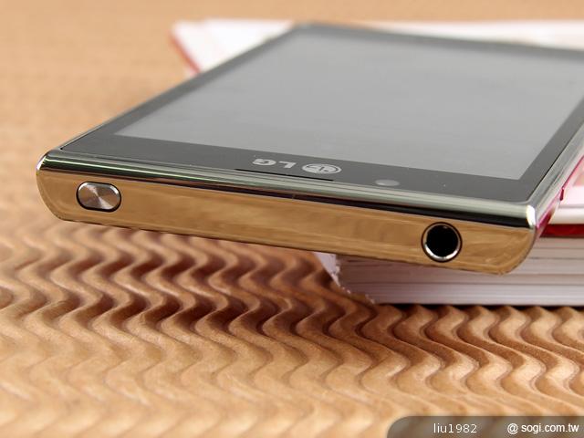 LG Optimus L7粉紅新色 亮麗登場 LG Optimus L7粉紅新色 亮麗登場