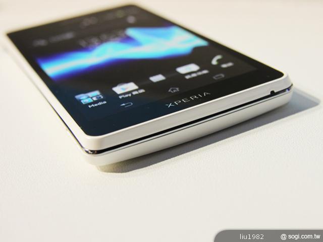 索尼新旗艦Xperia TX、Xperia T外觀與功能速看 索尼新旗艦Xperia TX、Xperia T外觀與功能速看