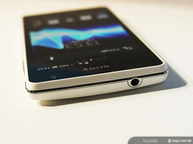 索尼新旗艦Xperia TX、Xperia T外觀與功能速看 索尼新旗艦Xperia TX、Xperia T外觀與功能速看