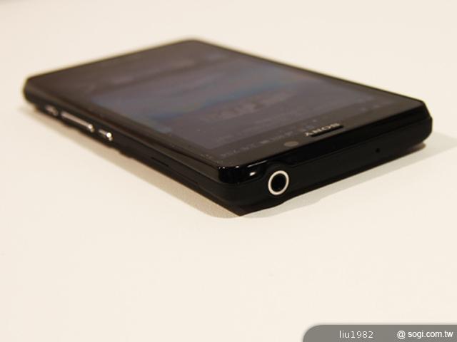 索尼新旗艦Xperia TX、Xperia T外觀與功能速看 索尼新旗艦Xperia TX、Xperia T外觀與功能速看