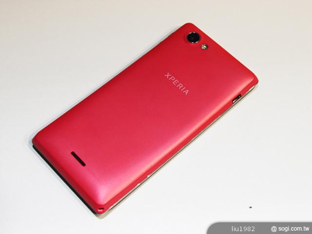 Sony Xperia J平價輕薄智慧機 最快10月台灣推出 Sony Xperia J平價輕薄智慧機 最快10月台灣推出
