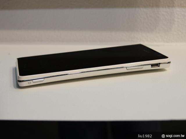 索尼新旗艦Xperia TX、Xperia T外觀與功能速看 索尼新旗艦Xperia TX、Xperia T外觀與功能速看