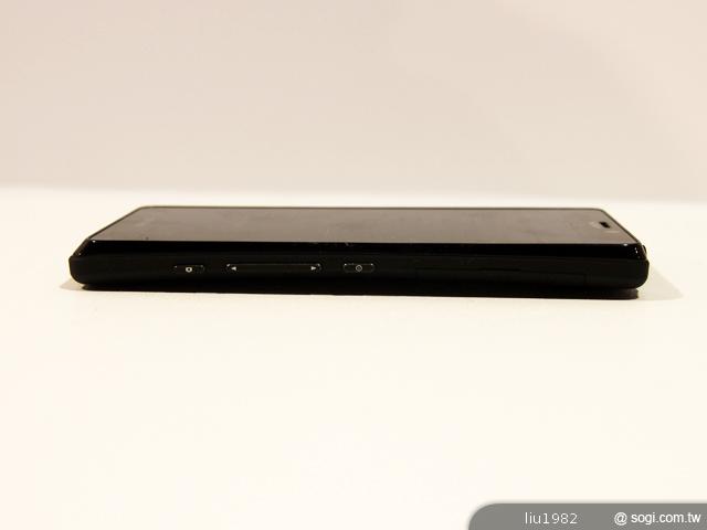 索尼新旗艦Xperia TX、Xperia T外觀與功能速看 索尼新旗艦Xperia TX、Xperia T外觀與功能速看