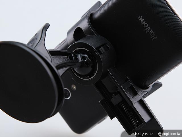 【新色】ASUS PadFone變形手機尊爵黑 典雅登場 【新色】ASUS PadFone變形手機尊爵黑 典雅登場