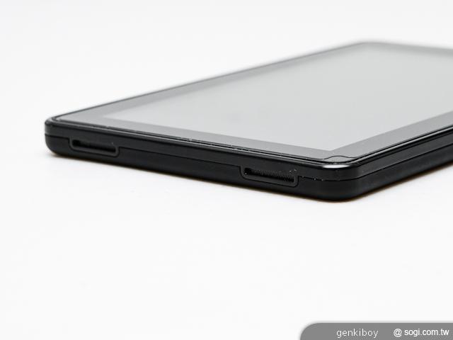 亞馬遜Kindle Fire、HD 7吋平板新舊款外觀速覽