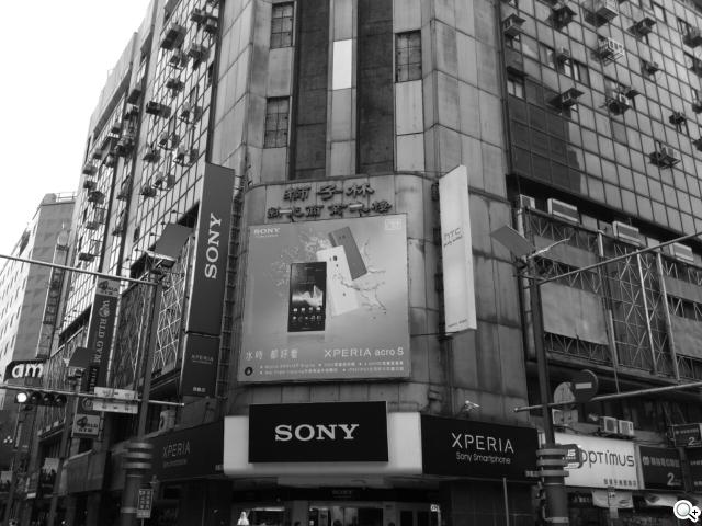 【相機】13MP旗艦機Sony Xperia TX看西門町電影場景 【相機】13MP旗艦機Sony Xperia TX看西門町電影場景