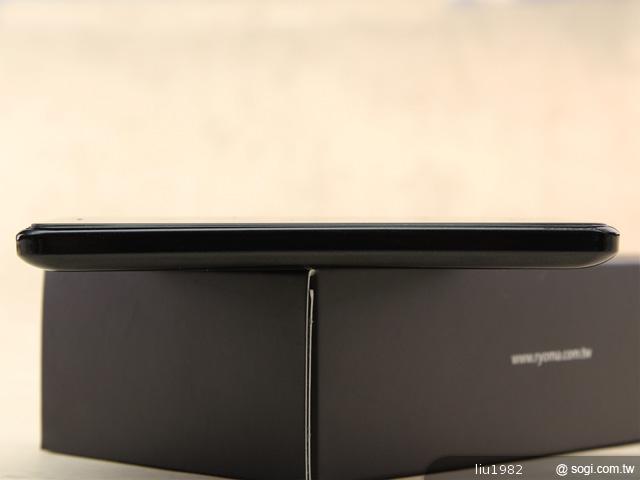 RYOMA M1S 主打台灣製造的萬元有找雙核手機 RYOMA M1S 主打台灣製造的萬元有找雙核手機