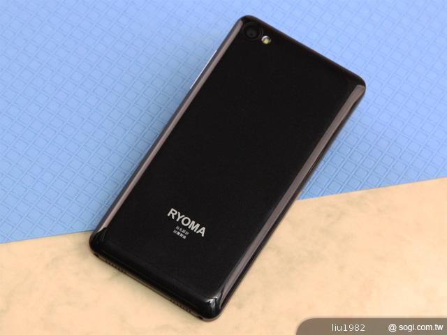 RYOMA M1S 主打台灣製造的萬元有找雙核手機 RYOMA M1S 主打台灣製造的萬元有找雙核手機