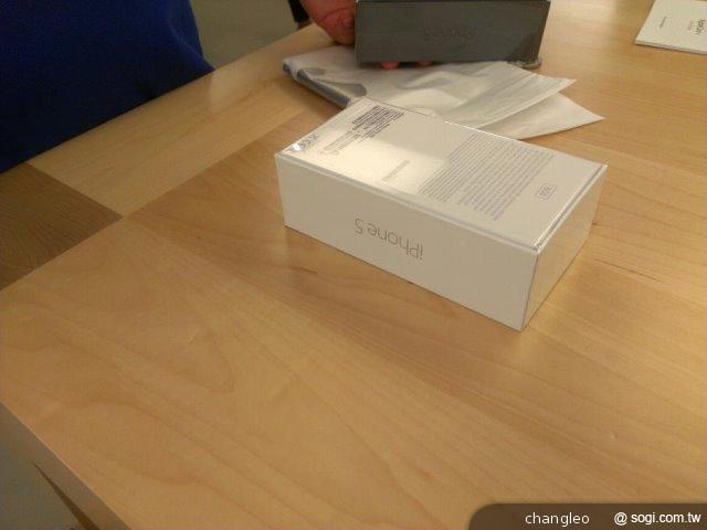 Apple iPhone 5開賣 美國實況直擊轉播 Apple iPhone 5開賣 美國實況直擊轉播