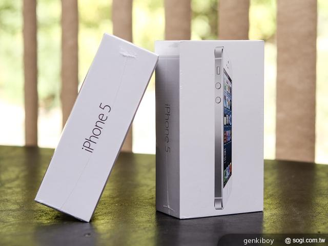 【開箱】Apple iPhone 5美國首賣簡易開箱測試 【開箱】Apple iPhone 5美國首賣簡易開箱測試