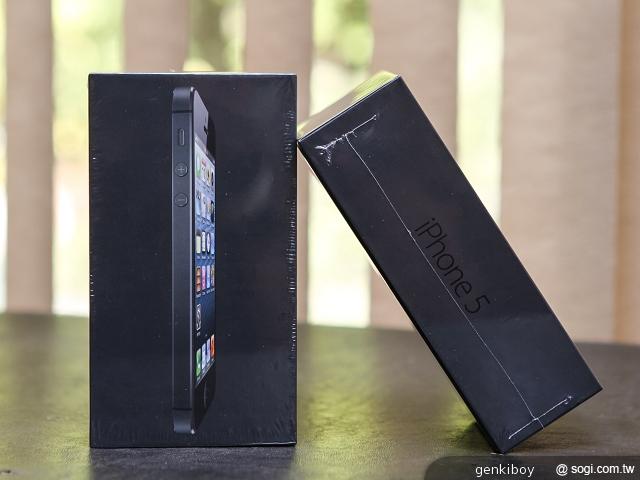 【開箱】Apple iPhone 5美國首賣簡易開箱測試 【開箱】Apple iPhone 5美國首賣簡易開箱測試