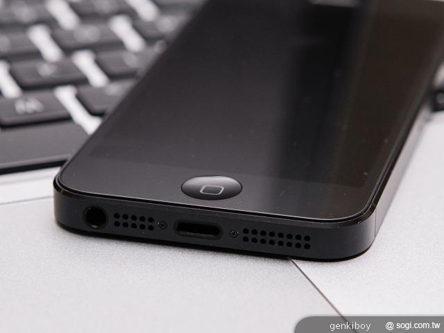 【開箱】Apple iPhone 5美國首賣簡易開箱測試 【開箱】Apple iPhone 5美國首賣簡易開箱測試