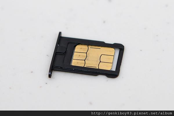 iPhone 5 Nano-SIM 卡剪裁手工藝教學