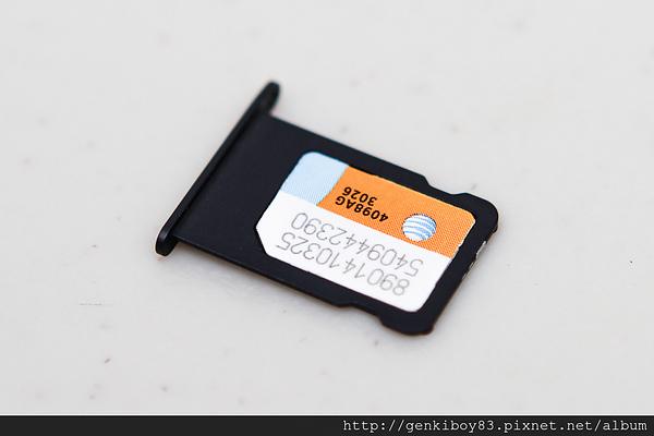 iPhone 5 Nano-SIM 卡剪裁手工藝教學