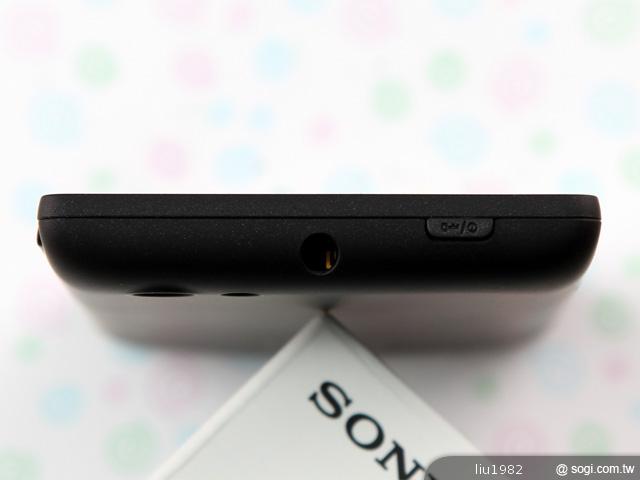 3.5吋輕巧娛樂機Sony Xperia miro 主打社群功能 3.5吋輕巧娛樂機Sony Xperia miro 主打社群功能