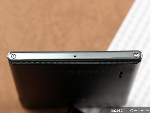 【外觀】5吋四核智慧機新秀 LG Optimus Vu圖賞