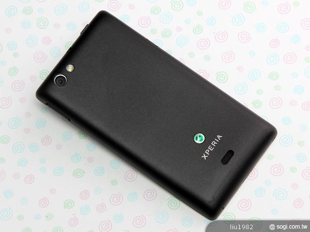 3.5吋輕巧娛樂機Sony Xperia miro 主打社群功能 3.5吋輕巧娛樂機Sony Xperia miro 主打社群功能