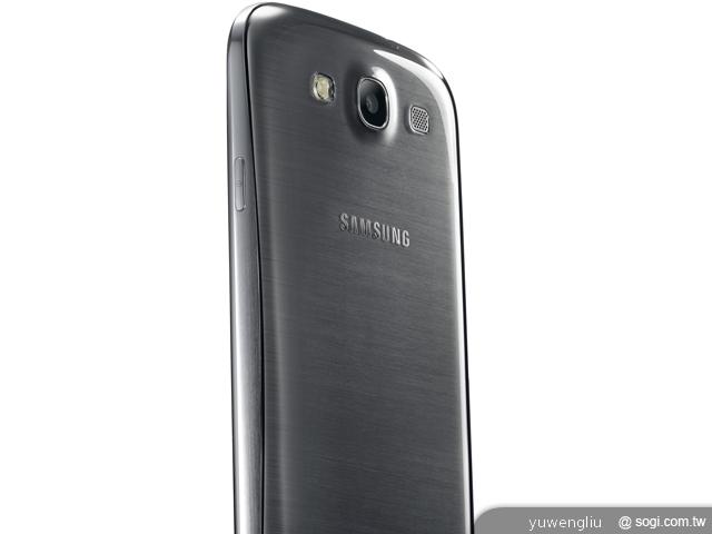 三星GALAXY S3「鈦灰銀」新色登台 單機20900 三星GALAXY S3「鈦灰銀」新色登台 單機20900