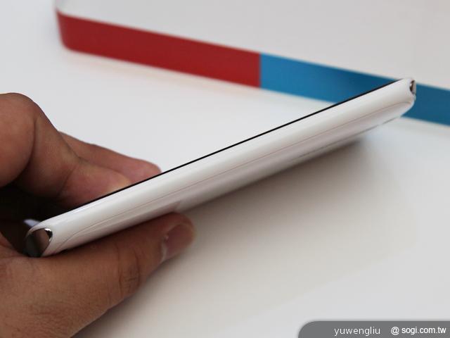 亞太新機搶市 計畫再推HTC J、One X、S3、iPhone 5