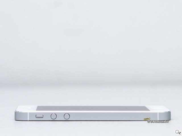 【外觀】iPhone 5黑白雙色、5代與4S外觀賞析 你挑哪款？
