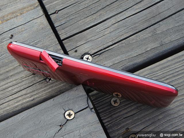 火紅東瀛風 HTC J智慧手機絕美外型圖賞 火紅東瀛風 HTC J智慧手機絕美外型圖賞