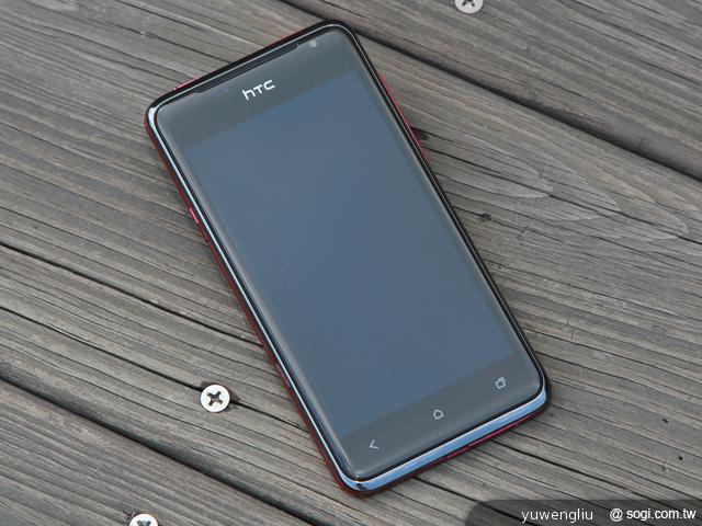 火紅東瀛風 HTC J智慧手機絕美外型圖賞 火紅東瀛風 HTC J智慧手機絕美外型圖賞