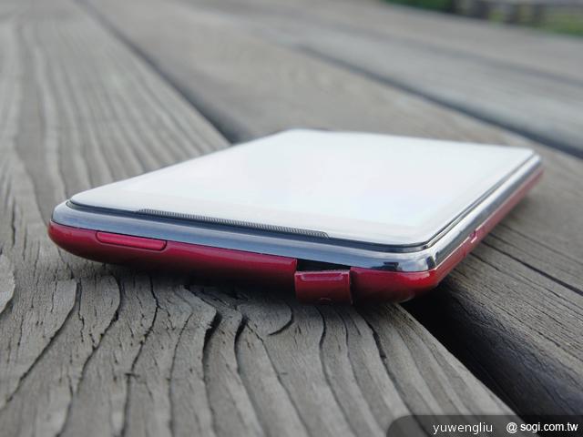 火紅東瀛風 HTC J智慧手機絕美外型圖賞 火紅東瀛風 HTC J智慧手機絕美外型圖賞